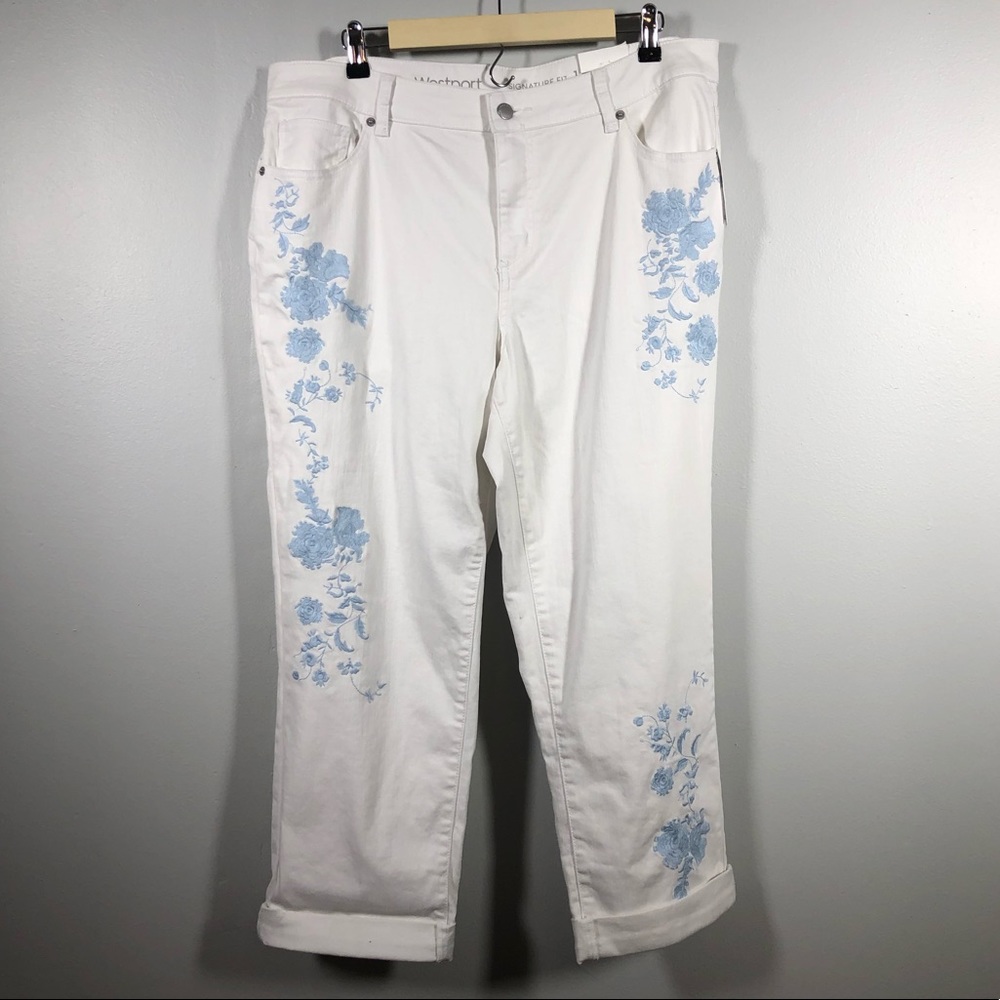 NWT Westport by Dress Barn embroidered capris 16W